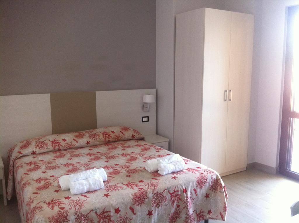 チェントラ Meuble Leonetti Bed & Breakfast エクステリア 写真