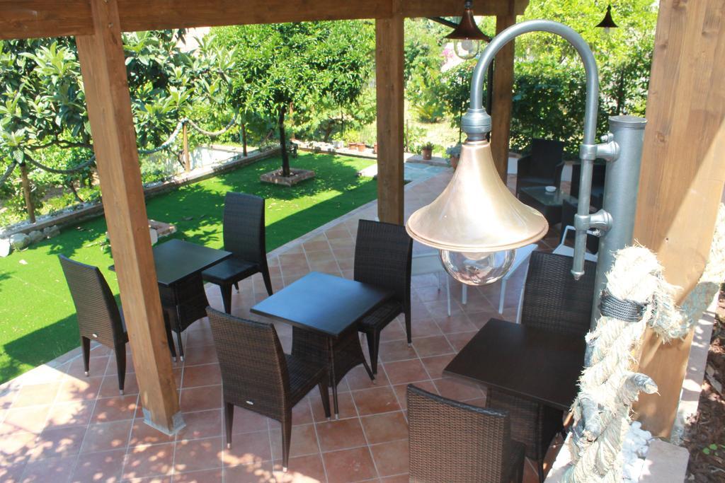 チェントラ Meuble Leonetti Bed & Breakfast エクステリア 写真