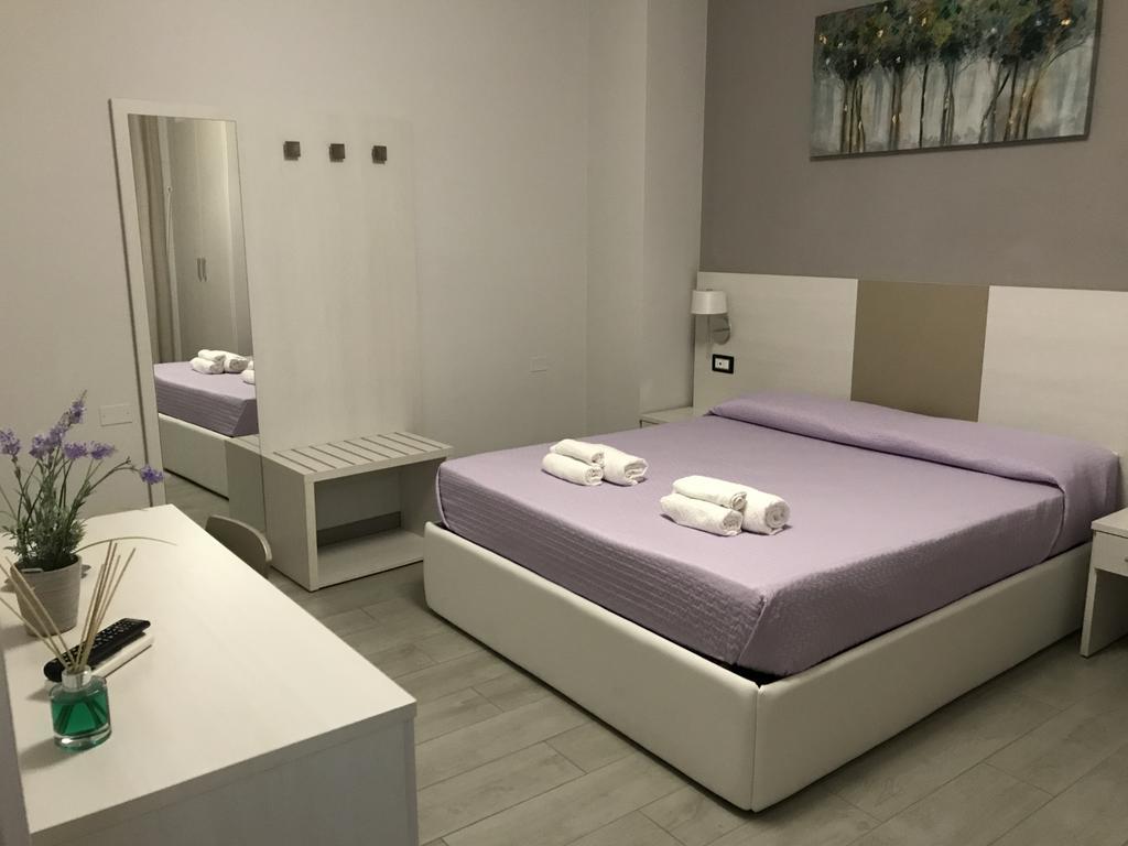 チェントラ Meuble Leonetti Bed & Breakfast エクステリア 写真