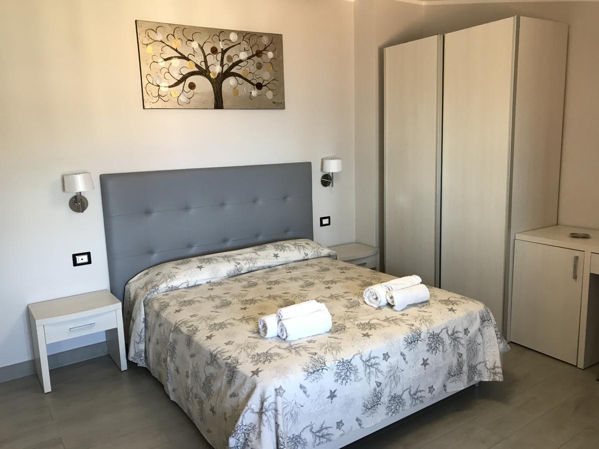 チェントラ Meuble Leonetti Bed & Breakfast エクステリア 写真