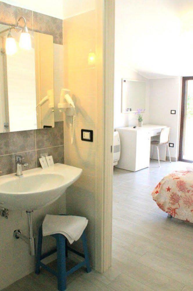 チェントラ Meuble Leonetti Bed & Breakfast エクステリア 写真